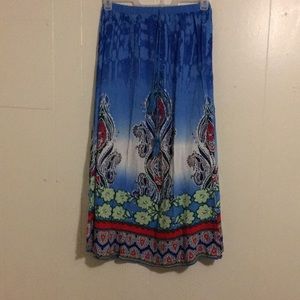 Large elastic waist ankle length skirt